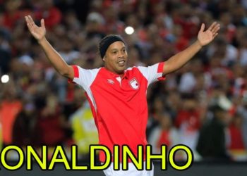 VIDEO/ Magjia dhe klasi i njëjtë, Ronaldinho s’njeh moshë, çmend rrjetin me asistin për gol