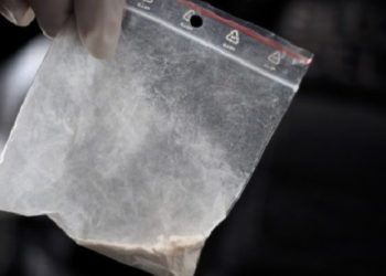 U kap me 5 doza kokainë, pranga 55-vjeçarit që shpërndante drogë me qese ilaçesh