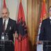 Rama flet shqip në mes të Serbisë, batuta me Vuçiç: Ende na duhet anglishtja…