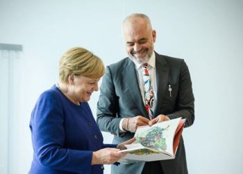 “Danke Angela”/ Rama zbardh telefonatën me Merkel: Vendosëm pikat mbi “i”, Gjermania në mbështetje të Shqipërisë