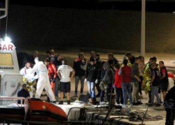 Tjetër tragjedi/ Varka me 50 emigrantë fundoset në det, 9 të vdekur e 20 të zhdukur