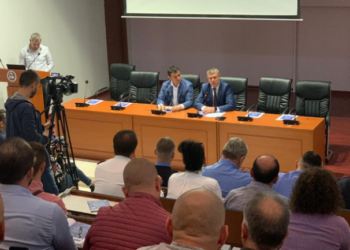 Aksioni anti-informalitet, 100 inspektorë të bashkive të qarkut të Gjirokastrës u trajnuan nga specialistë të Inspektoratit Qendror