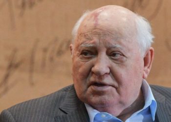 Gorbaçov flet për një epokë të militarizuar: SHBA e Rusia të bisedojnë për armët bërthamore