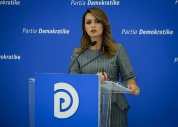 Grida Duma: Europa foli, s’ka negociata me Ramën. Sot më shumë se gjithmonë vlen protesta