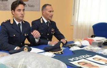 Zbulohet fabrikë droge në Itali, dy shqiptarë në pranga