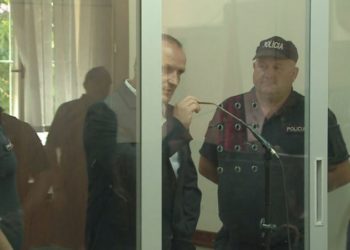 Vazhdon ping pongu me dosjen e Izet Haxhisë/ Pas Gjykatës së Tiranës edhe Krimet e Rënda shpallin mos kompetencën