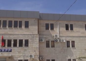 Vetëm tre javë në detyrë, jep dorëheqjen drejtoresha e Kadastrës së Vlorës