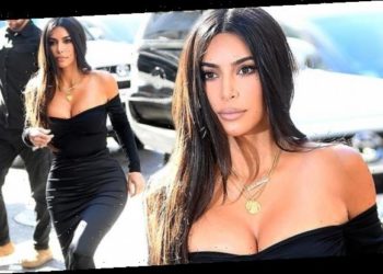 FOTO/ Të gjithë sytë tek ajo, Kim Kardashian shkëlqen me fustan të zi