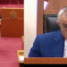 Gjuzi “kërcënon” Ruçin: Lejo replikat ose mocion shkarkimi. Kryeparlamentari: Kujdes, vishu mirë herë tjetër