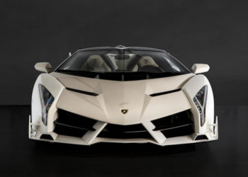 FOTO/ “Lamborghini Veneno Roadster”, shitet në ankand me një shifër rekord prej 8 mln $