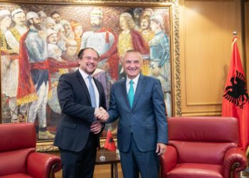 Meta takohet me kryediplomatin austriak: Mirënjohje për mbështetjen e çeljes së negociatave me BE