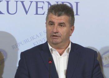 “Lufta” për kryetarin e ri/ Lita s’tërhiqet: Ruçi të mos fusë hundët në grupin tonë, mbështesim Hajdarin si…