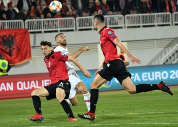 Shqipëria e mbyll në sulm kundër Turqisë, barazim mes tensionesh në “Sukru Saracoglu”