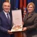 Presidenti Meta vlerësohet me titullin më të lartë nga homologia kroate Kitarović