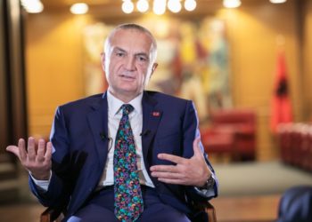 “Po punohet që Shqipëria të jetë një rast i dështuar, forca të jashtme përdorin forca të brendshme”, Meta flet si në komunizëm