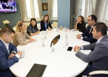 Vota e lirë dhe reforma zgjedhore/ Kryemadhi: Vlerat e demokracisë euro-atlantike janë udhërrëfyesi më i mirë për forcimin e shtetit
