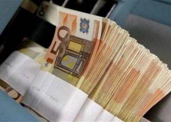 Shqiptarët ndër kursimtarët më të mëdhenj të Europës, por me të ardhura shumë minimale