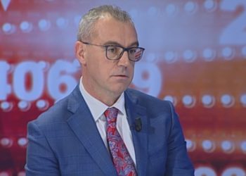 Deputeti i PS komenton refuzimin e Macron: Është çështje e riorganizimit të BE
