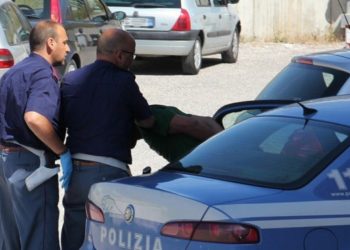 Tentoi të vidhte një banesë në Itali, 38-vjeçari shqiptar bie nga dritarja