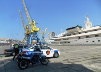 Pranga 25-vjeçarit turk në portin e Durrësit, po shkonte në Itali me dokumente të falsifikuara