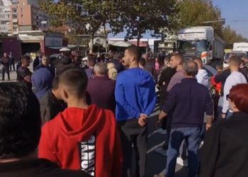 Bllokimi i rrugëve nuk është e drejtë kushtetuese!