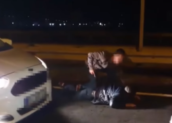 VIDEO/ Nuk janë seriale turke por aksioni i policisë kur ndalon trafikantët dhe furgonin me 1.8 tonë drogë