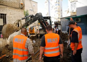 Shtrohet rrjeti i kanalizimeve për banorët e rrugës “Dalip Zavalani”/ UKT: Përfitojnë qindra familje