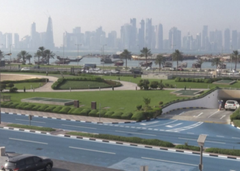 “Qindra punëtorë emigrantë po vdesin në Katar nga i nxehti”, hetim i ‘The Guardian’