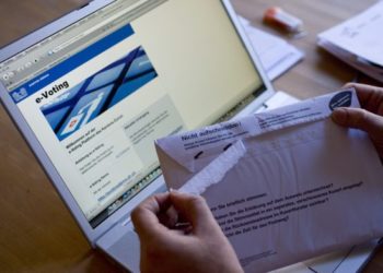 Kosova numëron nesër votat me postë