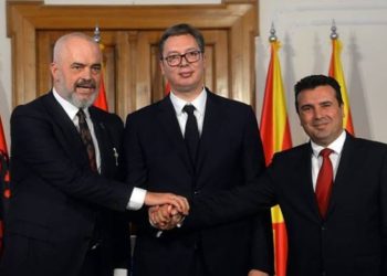 “Shengeni ballkanik realitet brenda 2021”, Rama-Vuçiç-Zaev: Kamionët harxhojnë 26 mln orë në dogana, historia s’mund të na taksojë më