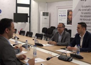 Vetëvendosje dhe LDK fillojnë diskutimet për koalicion qeverisës, Konjufca: S’është folur për ministri, e ndarje të sektorëve