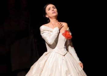 Sopranoja Ermonela Jaho anulon koncertin: Nuk mundem, por për arsye shëndetësore