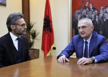 Gara për Kryeprokuror dhe ngritja e SPAK, Meta takon kreun e KLP: Konstituimi i tyre të bëhet sa më shpejt