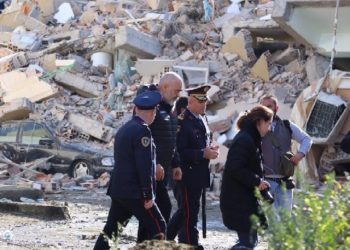 VIDEO / Rama takon banorët në Durrës: Askush nuk do të mbetet jashtë