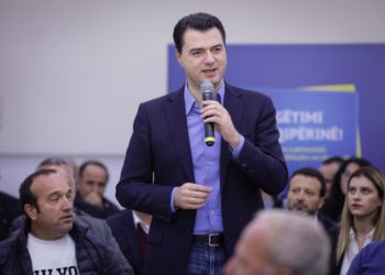 Basha – fermerëve: Shumë shpejt do bëhem kryeministër, do ju takoj sa herë të doni
