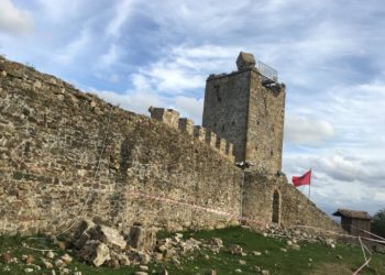 Të dëmtuara nga tërmeti, Ministria e Kulturës: Ndalohet hyrja në kalanë e Krujës dhe atë të Prezës