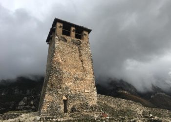 Të dëmtuara nga tërmeti, Ministria e Kulturës: Ndalohet hyrja në kalanë e Krujës dhe atë të Prezës