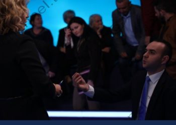 “Top Channel i quajti shpellarë banorët e Astirit”, gazetarja-Balliut: Gënjeshtër! Do të nxjerr nga studio