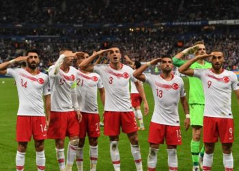 Hetimi ndaj Turqisë, Erdogan sulmon UEFA-n: Qëndrim diskriminues ndaj nesh!