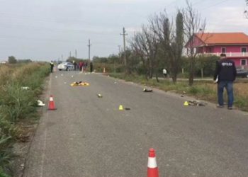 Aksident i rëndë në Lezhë-Shkodër/ Makina përplaset me motorin, humb jetën një person