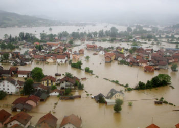 Moti i keq përfshin Europën. Përmbytje në disa vende, veriu i Spanjës mbulohet nga bora