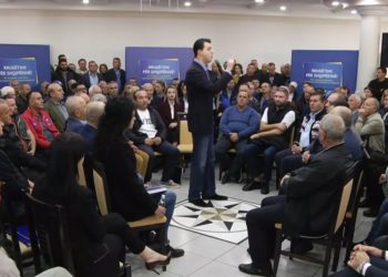 “Grusht i pastër Kushtetues”/ Basha për emërimet në “Kushtetuese”: Duan gjyqtarë që falen natën në Surrel