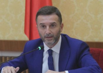 “Po 625 mijë dollarë nga dolën?!”, Braçe: Dy prokurorët janë përdorur për të pastruar imazhin e Lylzim Bashës!