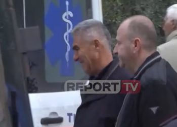 Nxirret e pajetë nga rrënojat trupi i Roza Meçja, bashkëshorti i saj shpërthen në lot