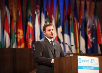 “Refuzimi në UNESCO ishte një gabim historik”, Cakaj: S’do kursejmë asnjë përpjekje për anëtarësimin e Kosovës