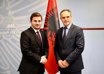 Cakaj pret ambasadorin e ri të Kosovës: Tirana dhe Prishtina në një zë për adresimin e genocidit serb