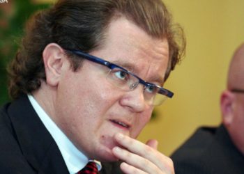 FOTOLAJM / “Basha ik”, kur edhe Damir Fazlliç ta ‘heq vizën’…