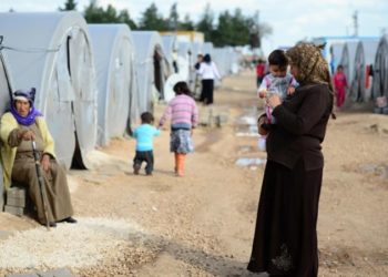 Fëmijët në kampet e ISIS në Siri/ Gjykata në Holandë vendos: Qeveria, jo e detyruar të angazhohet për t’i riatdhesuar