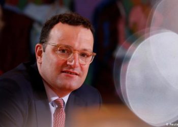 “Homoseksualiteti nuk është sëmundje”, ministri gjerman paralajmëron dënime me burg