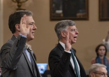 Kongresi nis dëgjesat për hetimin ndaj Trump, ish-ambasadori Taylor dëshmon i pari